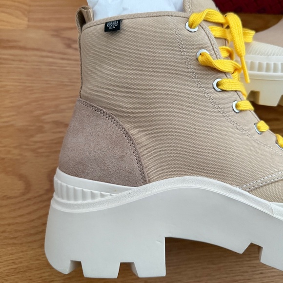Tory Burch NIB Camp Sneaker Boot (8) - Picture 8 of 16